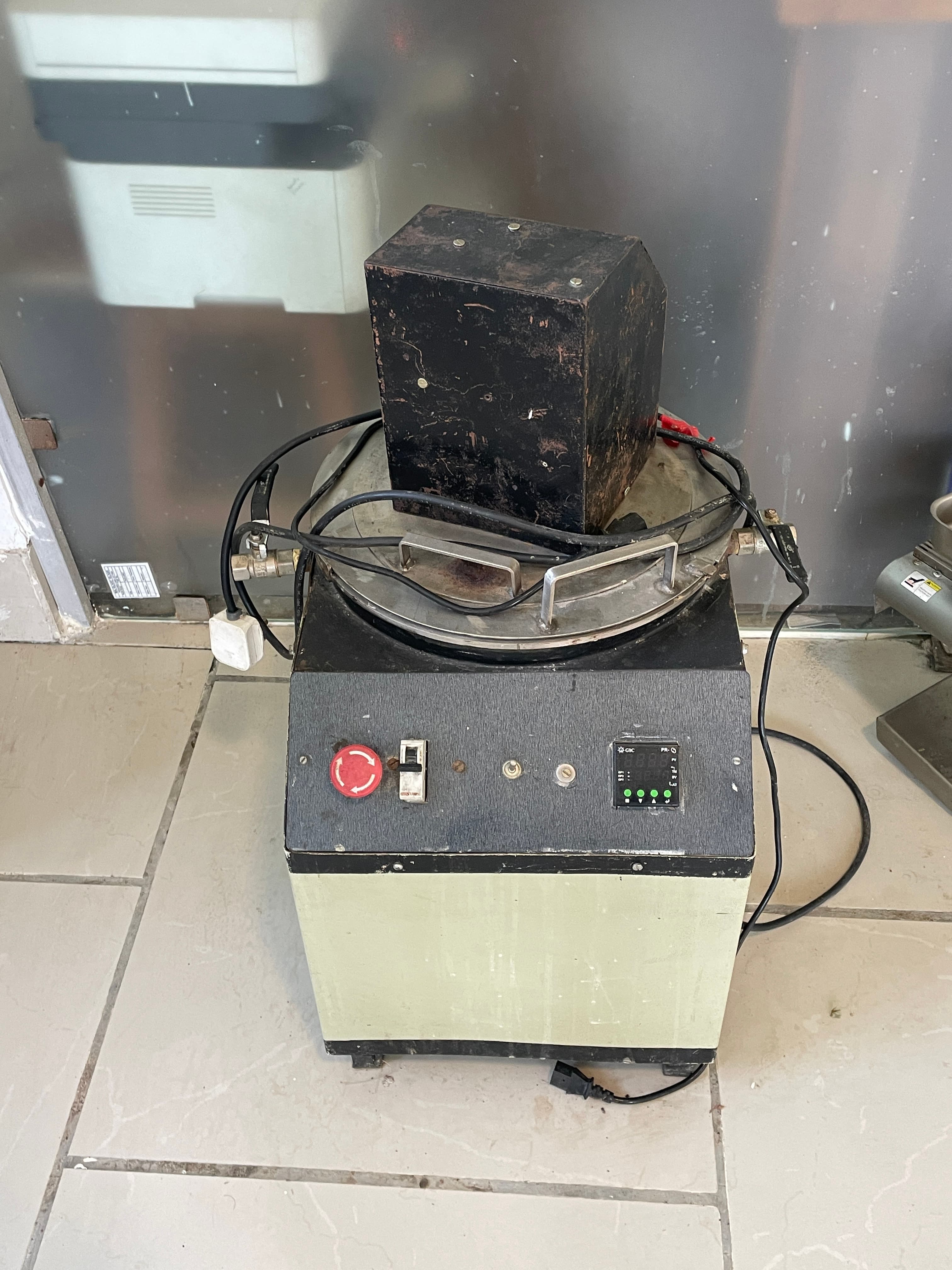 Semi-Automatic Kradi Making Machine